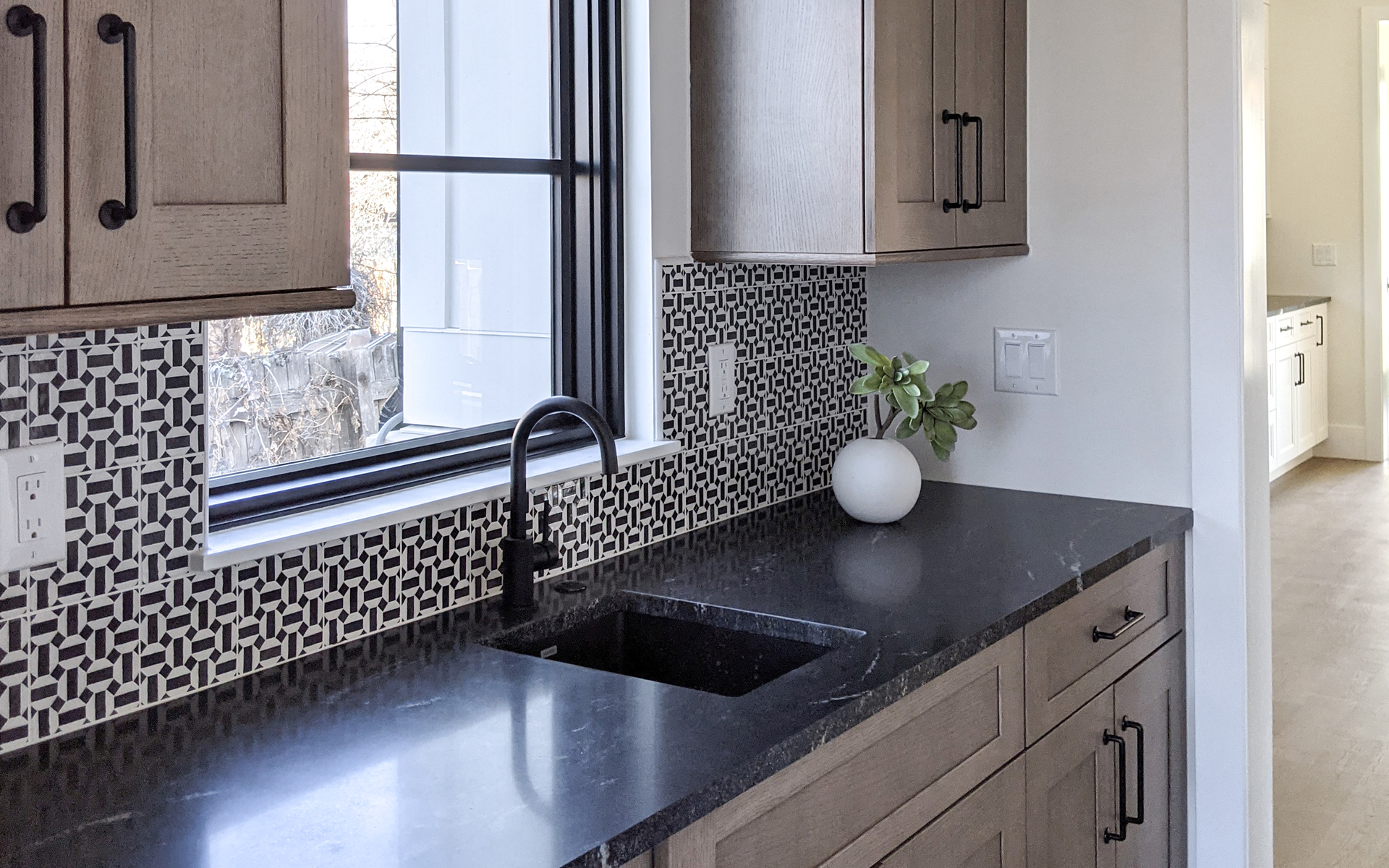 Bedrosians Cloe Loire tile backsplash in a Denver kitchen design